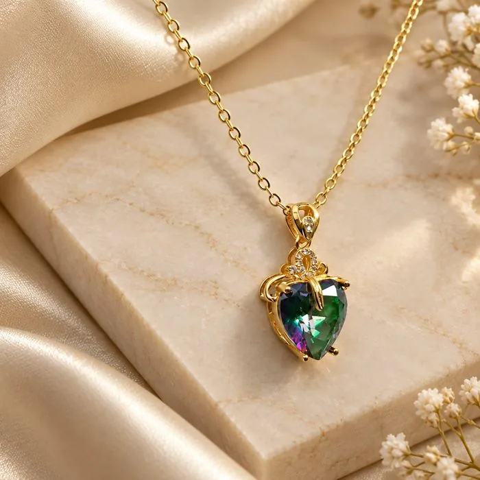 Collar corazón tornasol dorado
