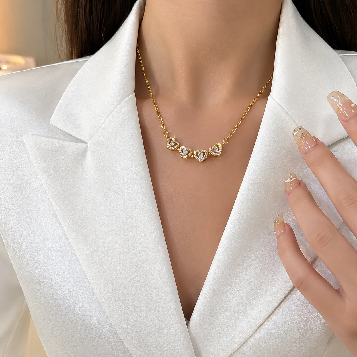 Collar Tr&eacute;bol - detalle de cerca